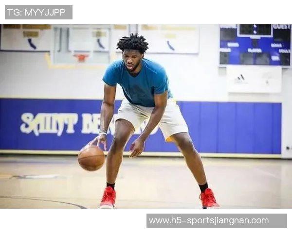 名嘴点评恩比德现状与邓肯晚年表现对比引发热议