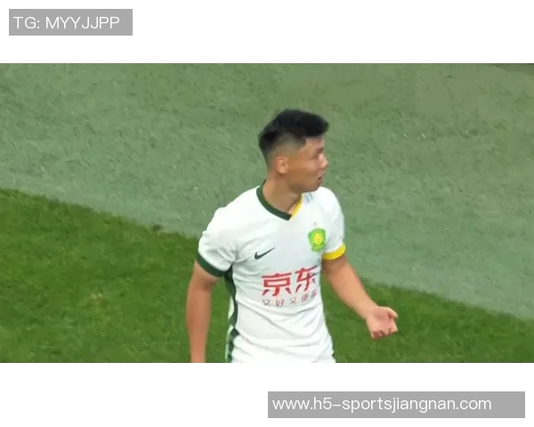 李明祝贺方昊喜结良缘并回忆夺得足协杯的双重喜悦 李明祝贺方昊喜结良缘并回忆夺得足协杯的双重喜悦