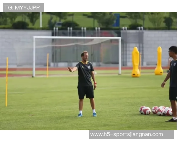 北控青年队迎来米尔科米贾伊洛维奇指导加盟担任助理教练 北控青年队迎来米尔科米贾伊洛维奇指导加盟担任助理教练