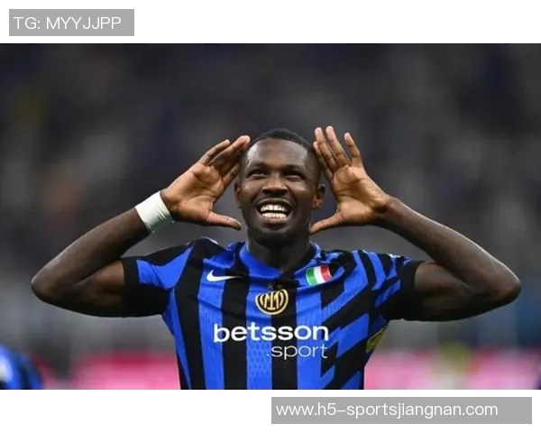 国米队医透露小图拉姆对罗马比赛出战希望渺茫但仍不放弃希望 国米队医透露小图拉姆对罗马比赛出战希望渺茫但仍不放弃希望